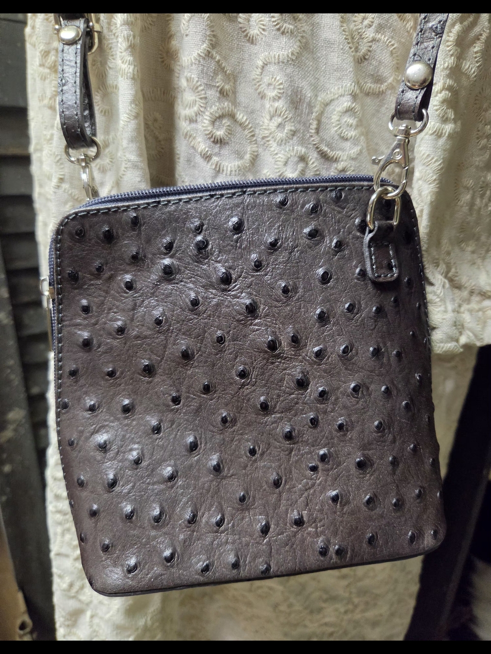 Women's Black Textured Crossbody Bag